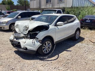 2017 Nissan Rogue Sport S - Exterior Front Left Corner Image